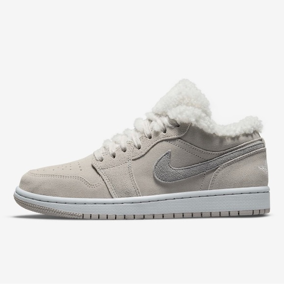 Jordan Shoes - NWT Nike Jordan Air Jordan 1 Low SE in sherpa